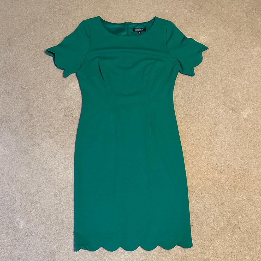 Glamour Green Scalloped Midi Dress